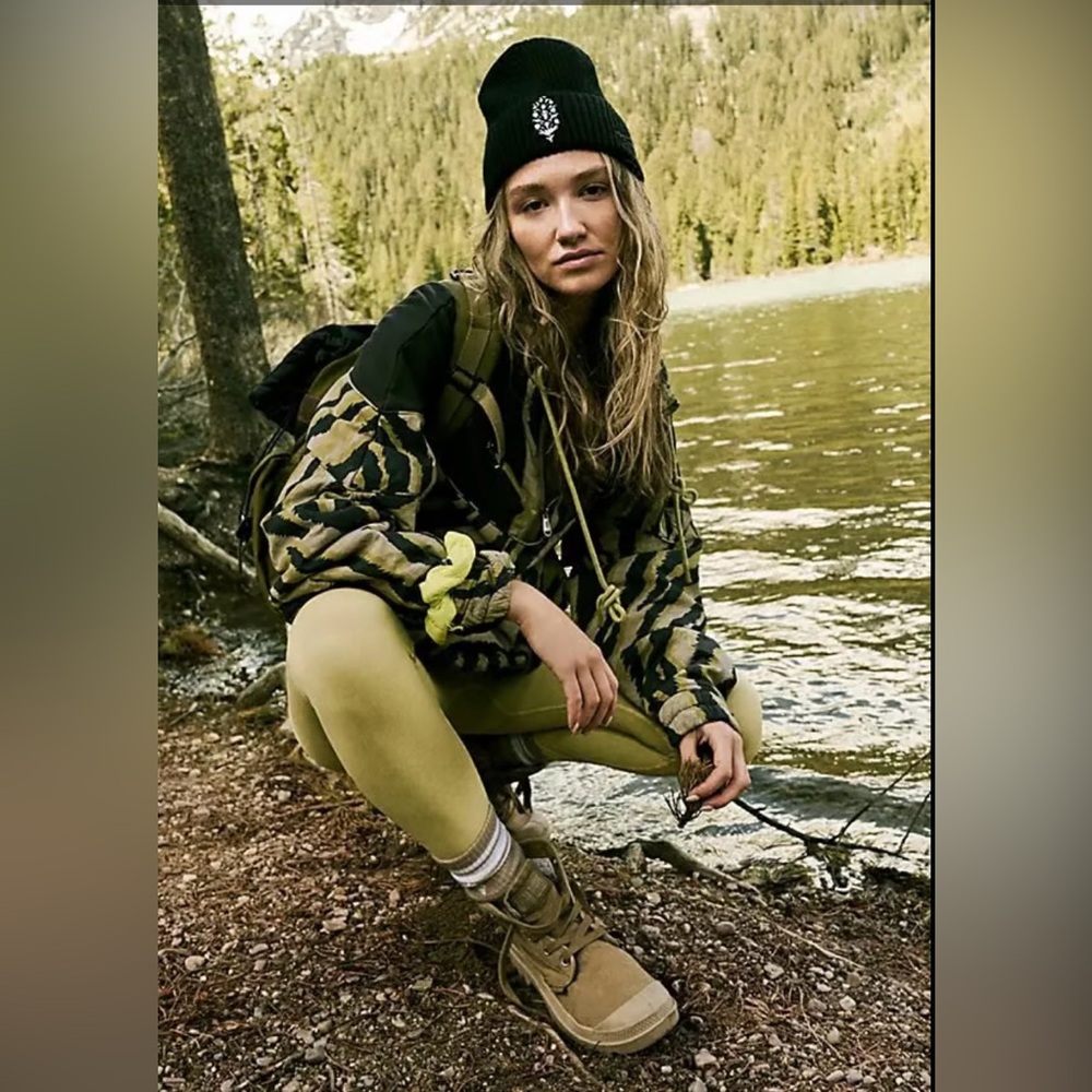 Palladium boots gently worn, excellent condition size W 9.5 M 8